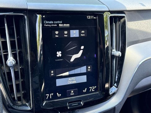 Used 2018 Volvo XC60 T6 R-Design w/ Convenience Package AWD/4WD image 19