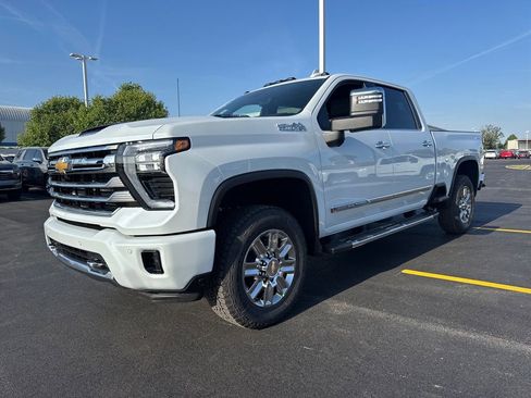 New 2026 Chevrolet Silverado 2500 High Country w/ High Country Premium Package AWD/4WD image 2