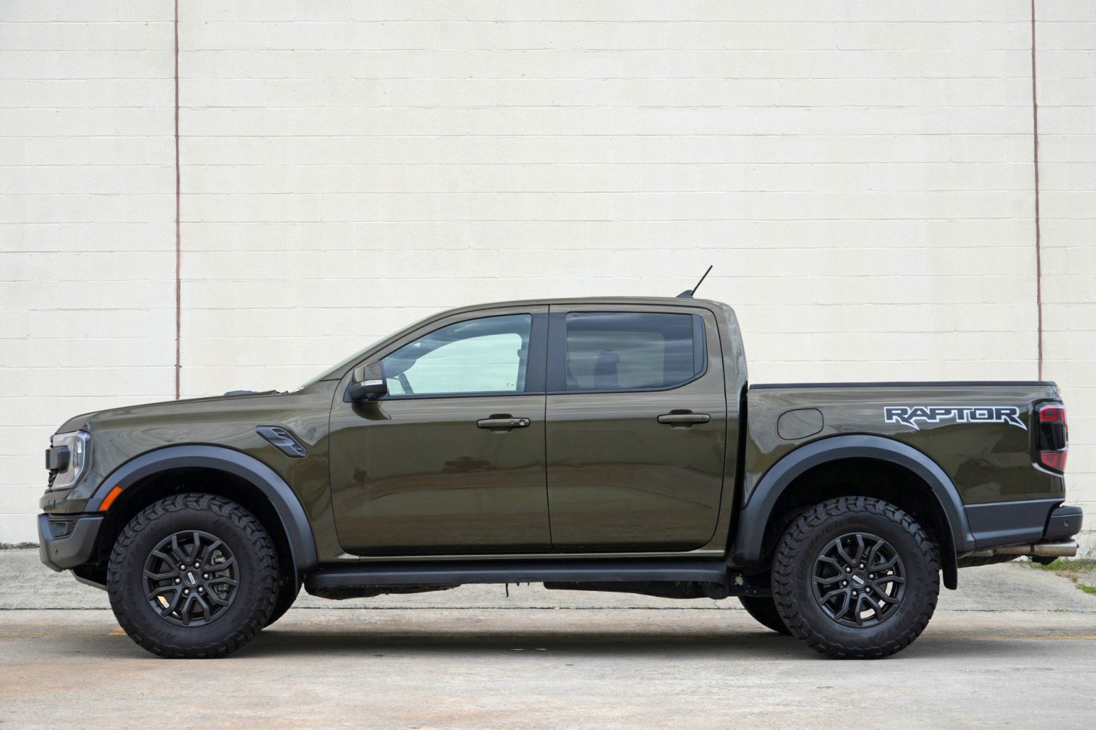 Used 2025 Ford Ranger Raptor AWD/4WD image 9