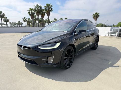 Used 2020 Tesla Model X Long Range image 1