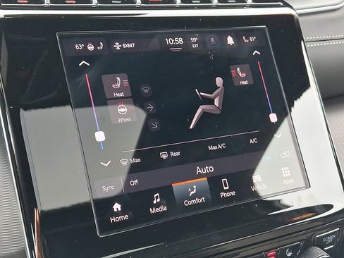 Certified 2025 Jeep Grand Cherokee Altitude image 19