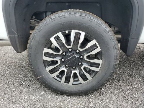 New 2026 GMC Sierra 3500 Denali Ultimate AWD/4WD image 6