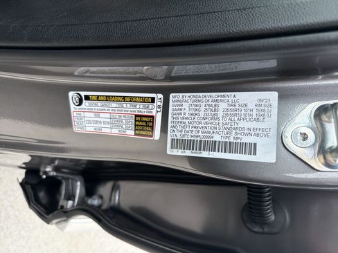 Certified 2023 Acura RDX FWD w/ Technology Package image 37