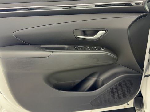 Used 2024 Hyundai Santa Cruz SE AWD/4WD image 14
