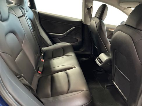 Certified 2021 Tesla Model 3 Long Range AWD/4WD image 9