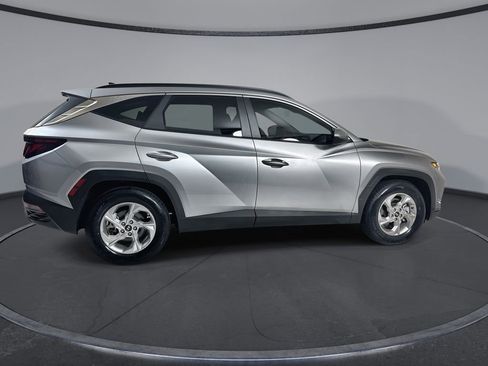 Used 2024 Hyundai Tucson SEL FWD image 9