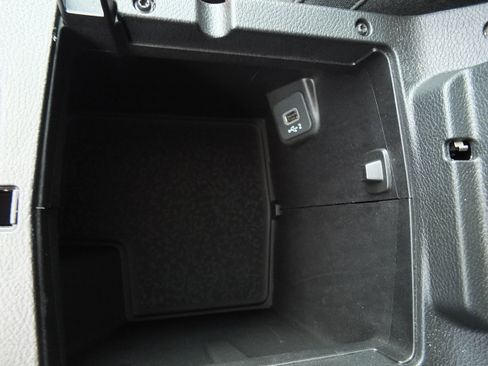 Used 2025 Jeep Wrangler Unlimited Rubicon AWD/4WD image 25