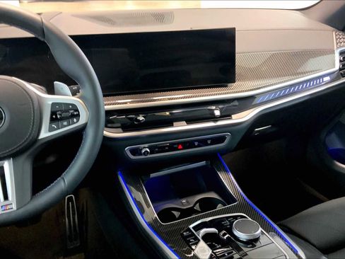 Used 2026 BMW X5 M60i image 6
