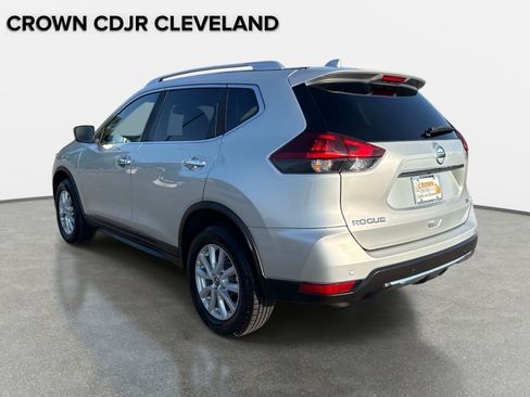 Used 2020 Nissan Rogue SV AWD/4WD image 7