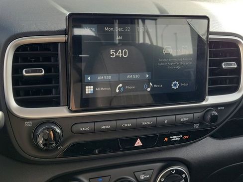 New 2026 Hyundai Venue SE image 8