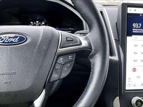 Certified 2022 Ford Edge SEL w/ Convenience Package image 18