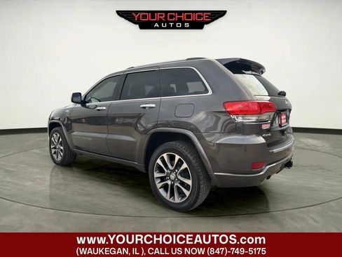 Used 2018 Jeep Grand Cherokee Overland AWD/4WD image 3
