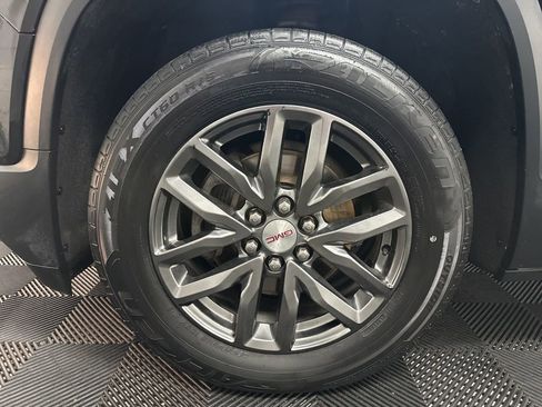 Used 2017 GMC Acadia SLT image 37