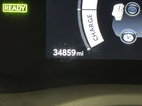 Used 2025 Toyota Camry LE image 10