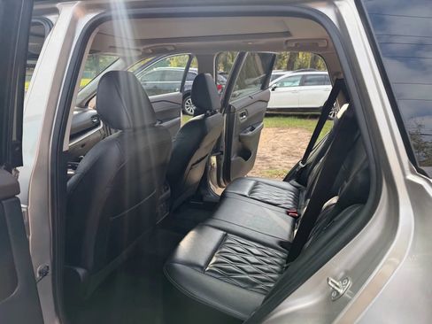 Used 2022 Nissan Rogue Platinum w/ Head-Up Display Package image 13