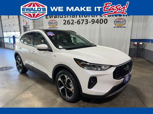New 2025 Ford Escape ST-Line Select w/ Tech Pack #2 AWD/4WD image 1