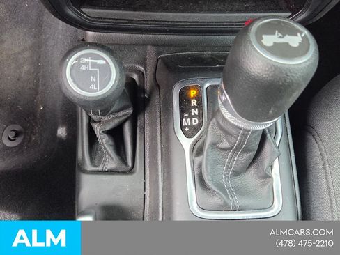 Used 2024 Jeep Wrangler Unlimited Sport AWD/4WD image 20