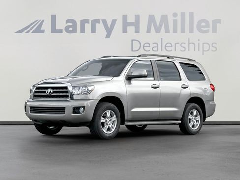 Used 2008 Toyota Sequoia Limited w/ Cold Area Pkg AWD/4WD image 2