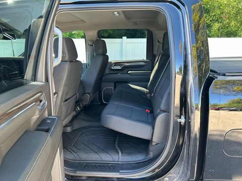 Used 2024 Chevrolet Silverado 2500 LT w/ Midnight Edition AWD/4WD image 18