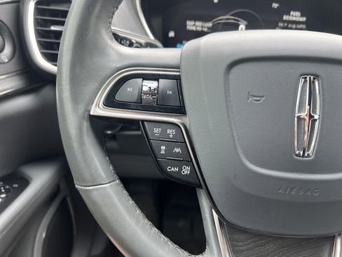 Used 2020 Lincoln Nautilus Reserve w/ Equipment Group 201A FWD image 19