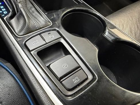 Used 2018 Hyundai Sonata Limited FWD image 27
