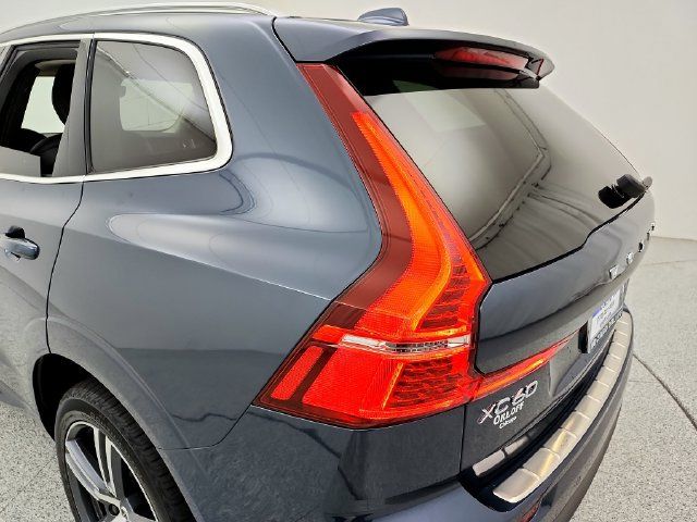 Used 2019 Volvo XC60 T6 Momentum w/ Advanced Package AWD/4WD image 32