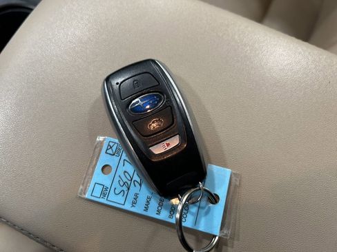 Used 2017 Subaru Outback 2.5i Limited image 23