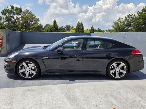 Used 2016 Porsche Panamera 4 AWD/4WD image 2