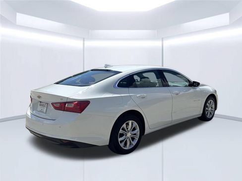 Used 2025 Chevrolet Malibu LT FWD image 5