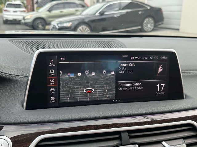 Used 2021 BMW 750i xDrive AWD/4WD image 48