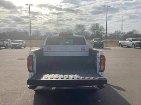 Used 2021 GMC Sierra 1500 SLE image 11