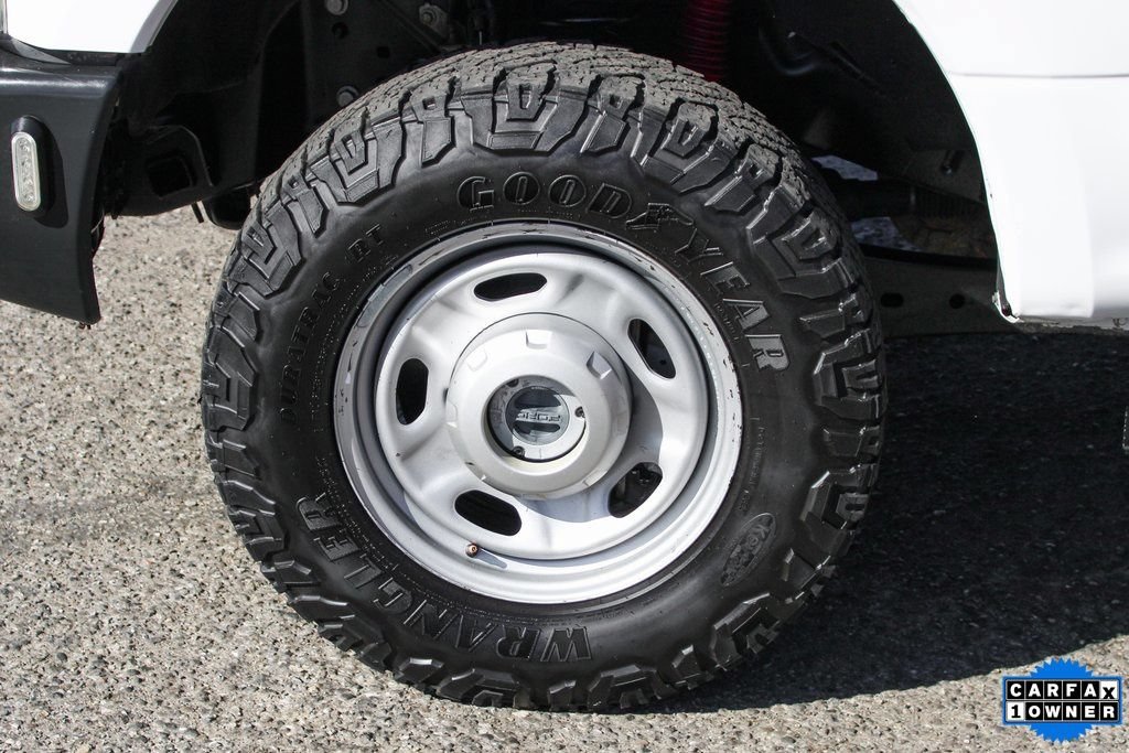 Used 2017 Ford F250 XL w/ Power Equipment Group AWD/4WD image 44