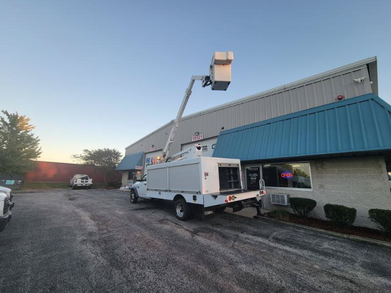 Used 2017 RAM 5500 Tradesman w/ Power & Remote Entry Group RWD image 46