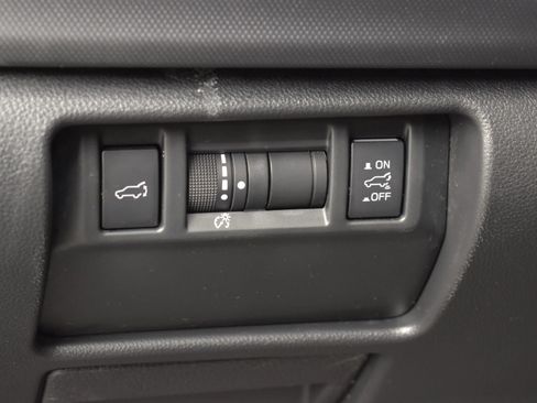Used 2025 Subaru Forester Touring w/ Popular Package - Touring AWD/4WD image 60