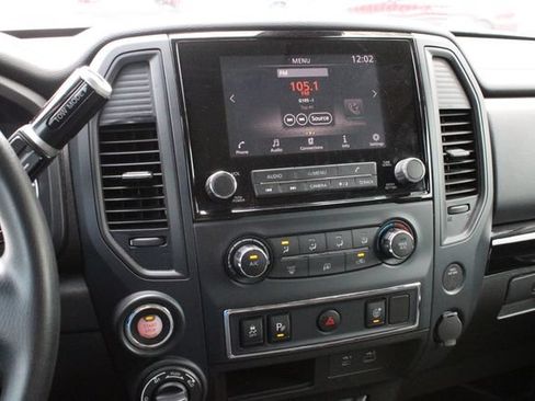 Used 2023 Nissan Titan SV AWD/4WD image 22