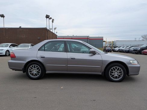 Used 2000 Honda Accord EX image 4