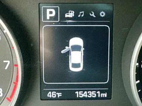 Used 2018 Hyundai Elantra SEL image 4