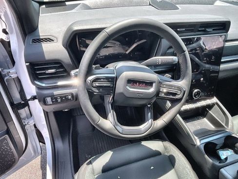 New 2026 GMC Terrain AT4 w/ Convenience Package III image 46