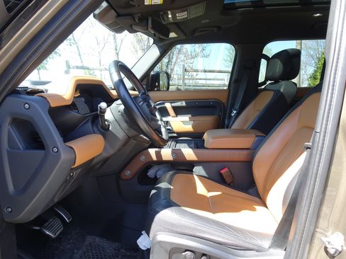 Used 2021 Land Rover Defender 110 X image 7