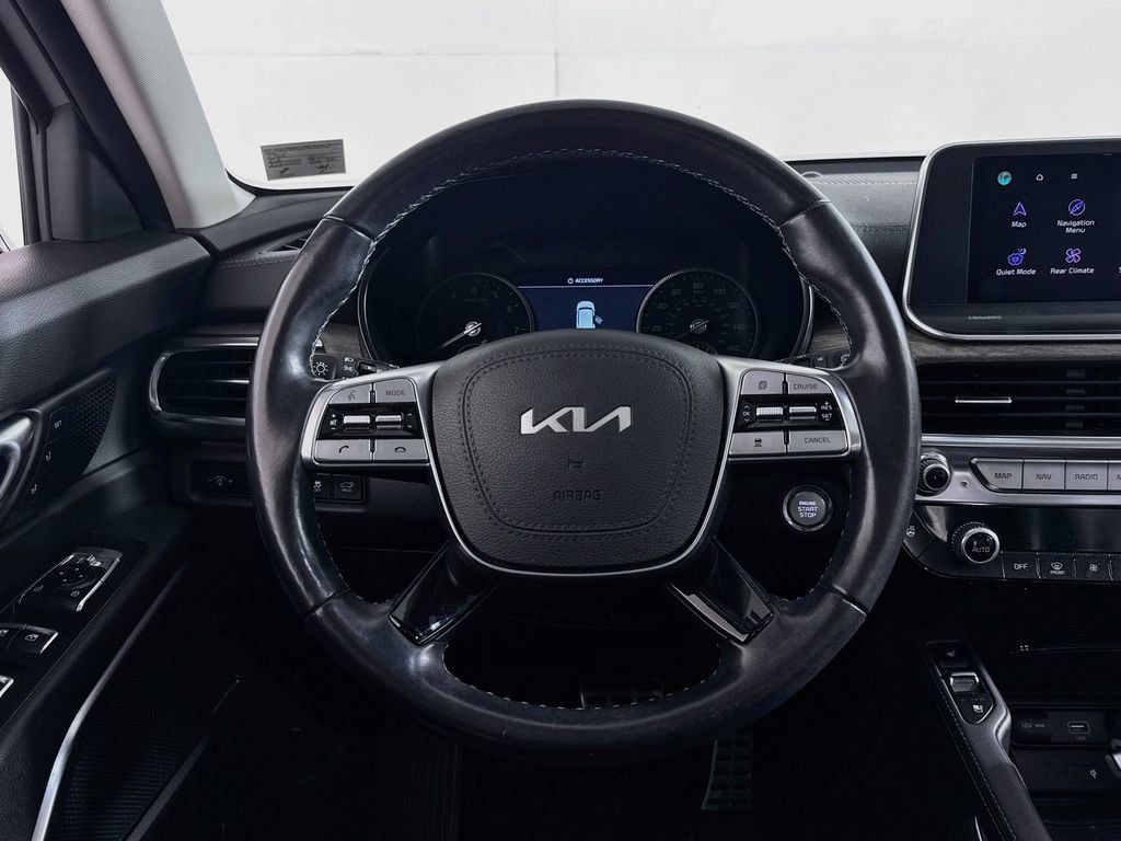 Used 2022 Kia Telluride SX w/ Nightfall Edition Package AWD/4WD image 11