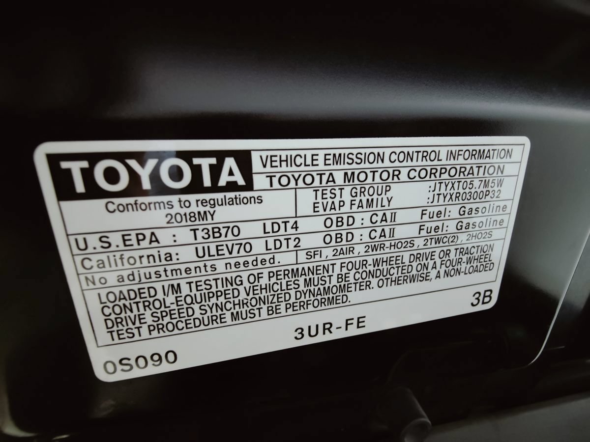 Used 2018 Toyota Tundra Limited w/ Limited Premium Package AWD/4WD image 5