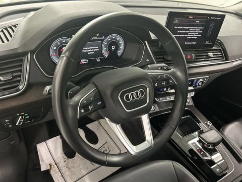 Used 2023 Audi Q5 2.0T Premium Plus w/ Premium Plus Package AWD/4WD image 4