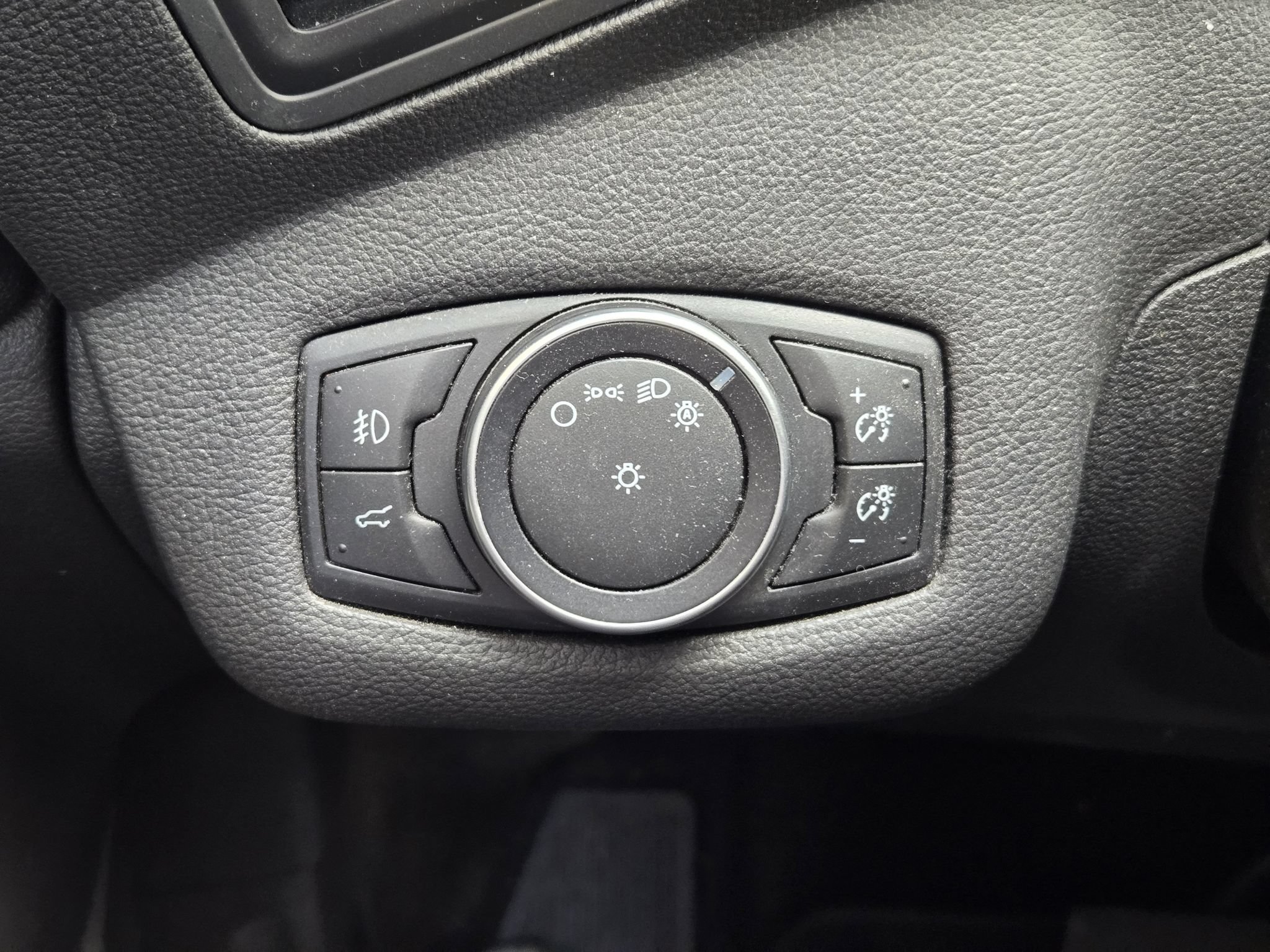 Used 2017 Ford Escape SE w/ Equipment Group 201A AWD/4WD image 20