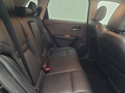 Used 2021 Nissan Rogue SV AWD/4WD image 19