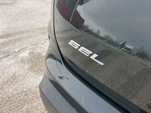 Certified 2024 Ford Edge SEL w/ Convenience Package image 25