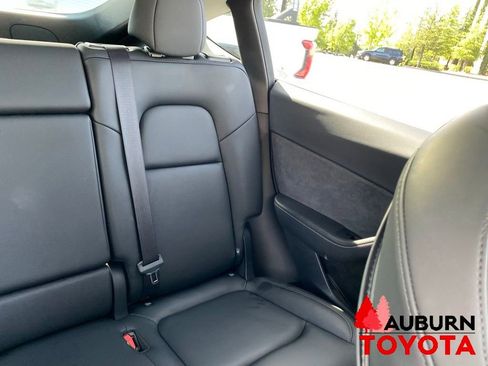 Used 2025 Tesla Model Y Long Range AWD/4WD image 28