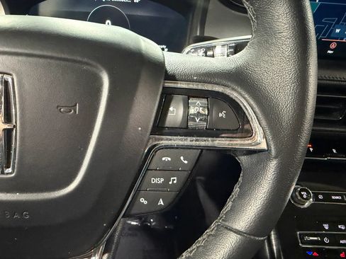 Used 2023 Lincoln Nautilus AWD w/ Premium Package image 16