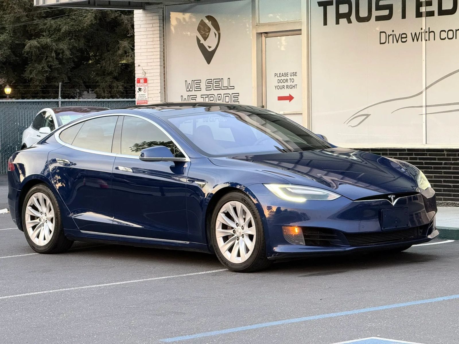 Used 2016 Tesla Model S 75D AWD/4WD image 6