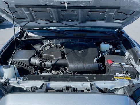 Used 2021 Toyota Tacoma TRD Off-Road image 31