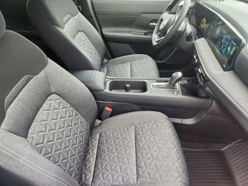 New 2026 Nissan Kicks SV FWD image 13